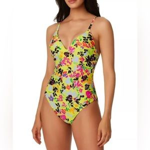 NWT Bar III Women’s Floral Chic One Piece Swimsuit